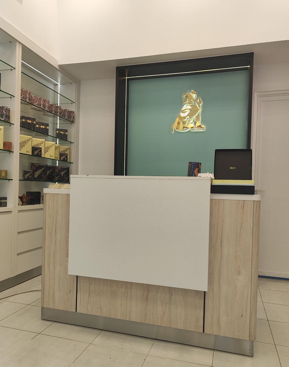 Image gallery marquee